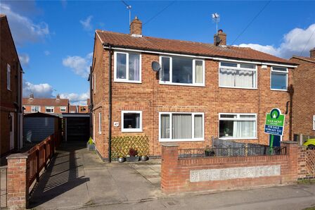 Highthorn Road, 4 bedroom Semi Detached House for sale, £310,000