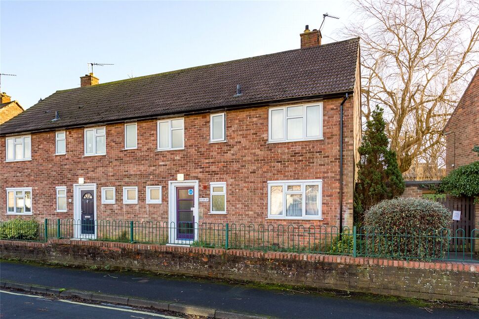 Main image of 2 bedroom  Flat for sale, Long Close Lane, York, North Yorkshire, YO10