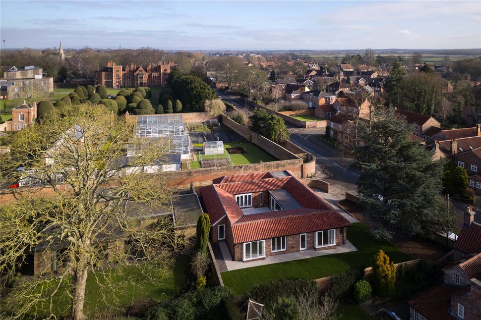 Main image of 4 bedroom Detached Bungalow for sale, Heslington, York, North Yorkshire, YO10