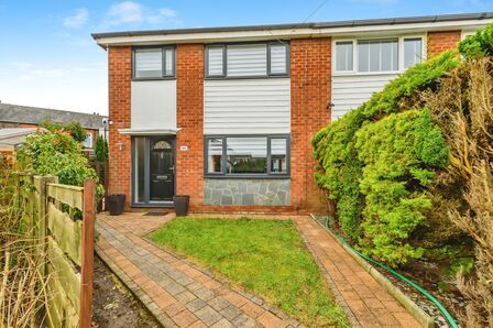 Wilton Gardens, 3 bedroom Semi Detached House for sale, £240,000