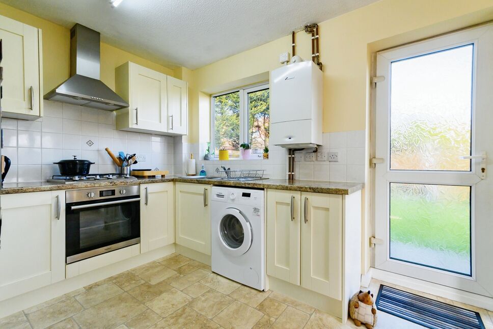 Kitchen Dining Area