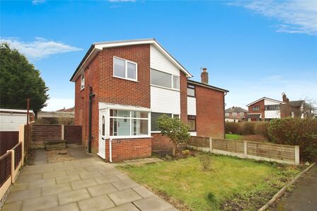 Chatsworth Road, 3 bedroom Semi Detached House to rent, £1,200 pcm