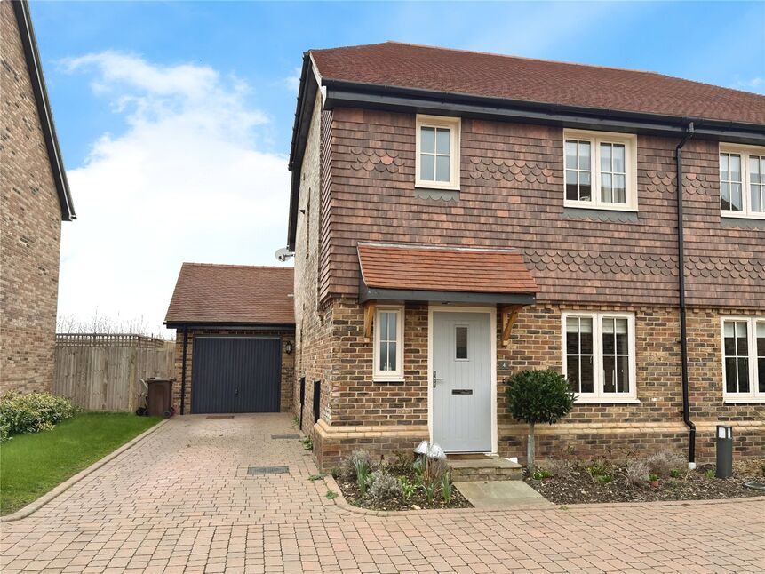 Main image of 3 bedroom Semi Detached House for sale, Lupin Close, Rainham, Kent, ME8