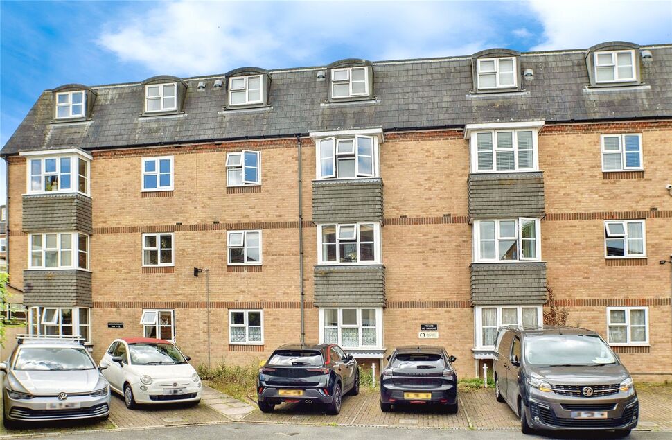 Main image of 1 bedroom  Flat for sale, Darwin Court, Gravel Walk, Kent, ME1