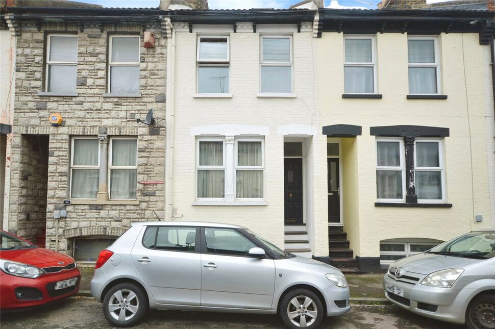 Main image of 2 bedroom Mid Terrace House for sale, St. Peter Street, Rochester, Kent, ME1