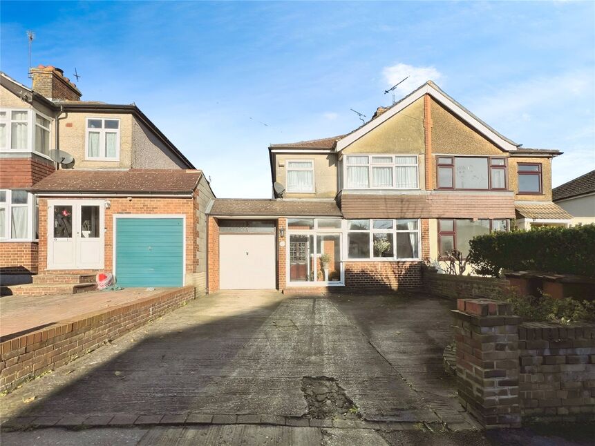 Main image of 3 bedroom Semi Detached House to rent, Valley View Road, Rochester, Kent, ME1