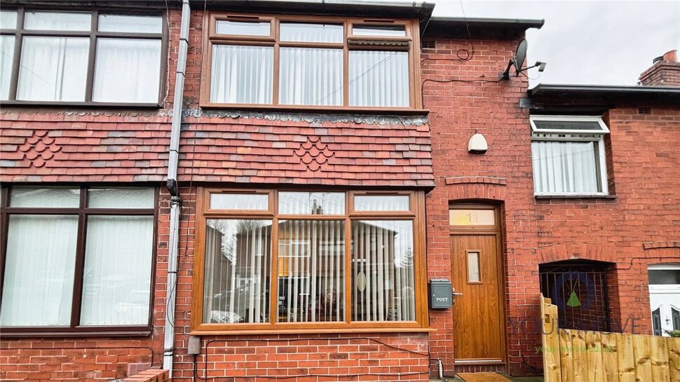 2 bedroom Mid Terrace House for sale