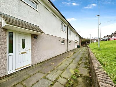 Parsonage Road, 3 bedroom Mid Terrace House to rent, £725 pcm