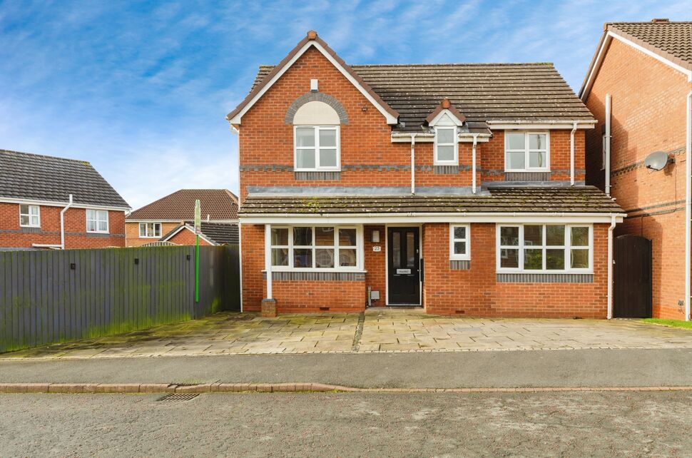 4 bedroom Detached House for sale