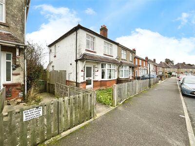 Lilac Road, 3 bedroom Semi Detached House to rent, £1,300 pcm