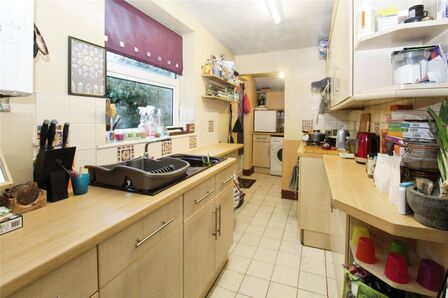 2 bedroom End Terrace House for sale