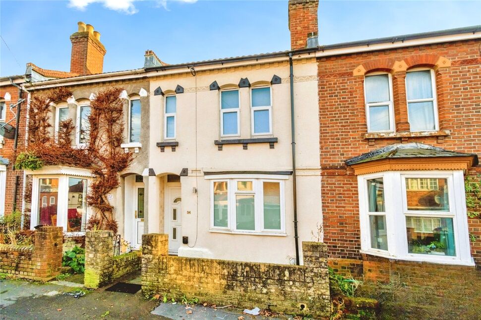 Main image of 5 bedroom Mid Terrace House for sale, Milton Road, Southampton, Hampshire, SO15