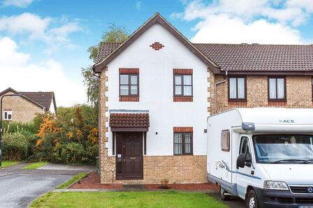 Torque Close, 3 bedroom End Terrace House to rent, £1,300 pcm