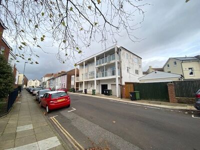 Richmond Road, 1 bedroom  Flat to rent, £775 pcm