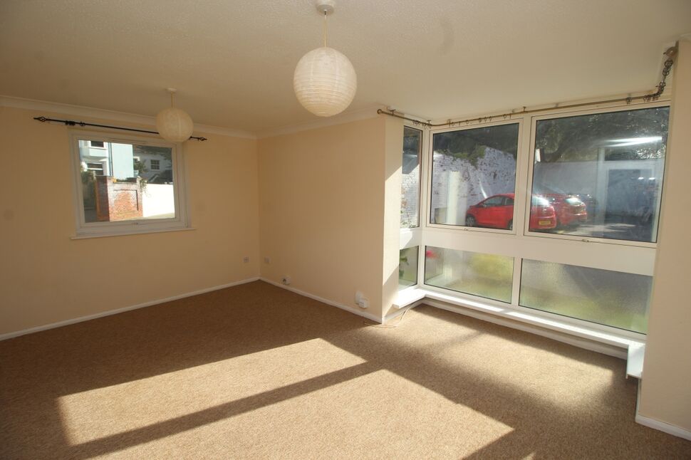 Main image of 2 bedroom  Flat to rent, Palmerston Road, Southsea, Hampshire, PO5