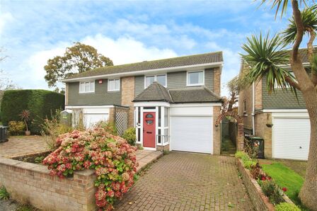 Fairbourne Close, 3 bedroom Semi Detached House for sale, £300,000