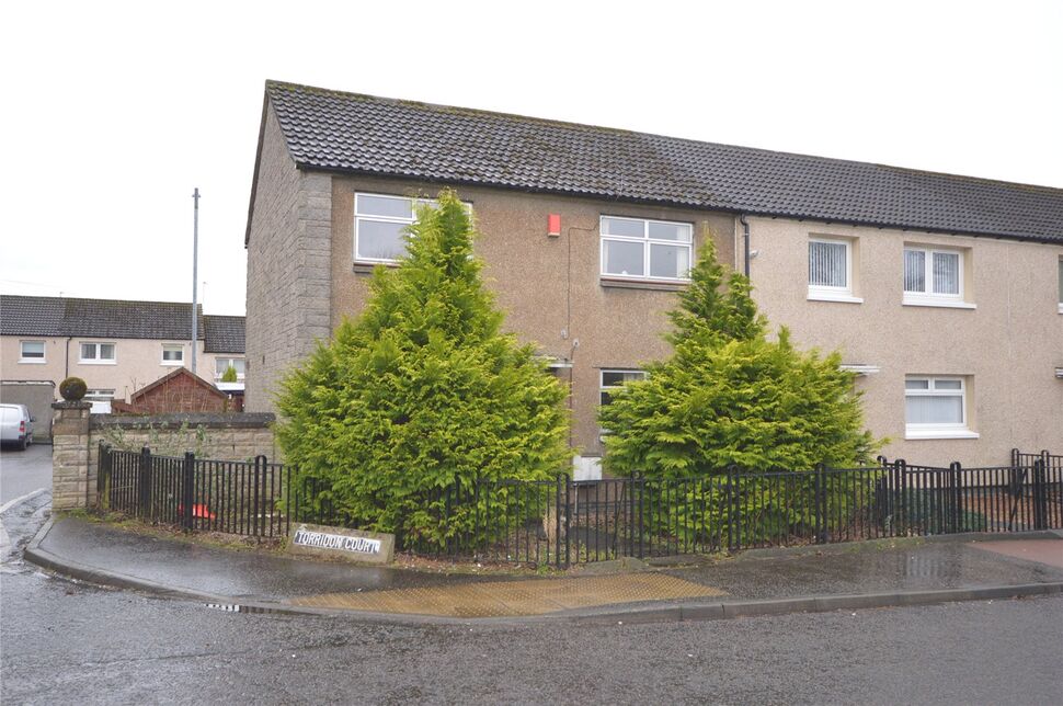 Main image of 4 bedroom End Terrace House for sale, Torridon Court, Alloa, Clackmannanshire, FK10