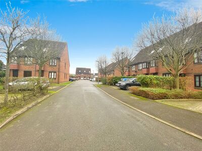 Ennerdale Close, 1 bedroom  Flat to rent, £1,200 pcm