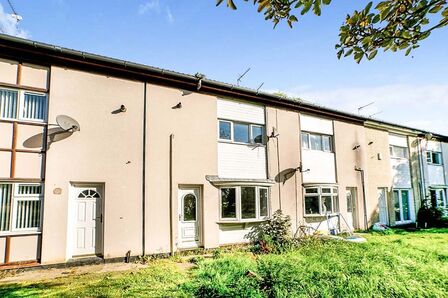 Duddon Close, 2 bedroom Mid Terrace House to rent, £550 pcm