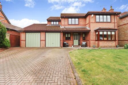 Alice Well Villas, 4 bedroom Detached House for sale, £695,000