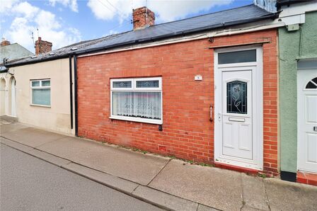 Thomas Street, 1 bedroom Mid Terrace House for sale, £41,000