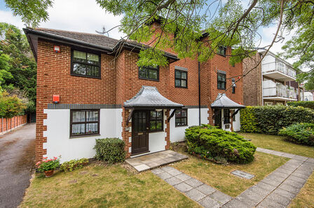 Stirling Court, 1 bedroom  Flat for sale, £349,950