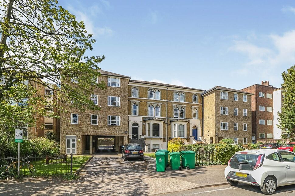 Main image of  Flat to rent, The Avenue, Surbiton, Surrey, KT5