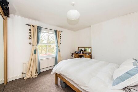 1 bedroom  Flat for sale