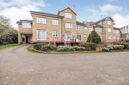 Flat 20 Melford Court 3-5  Cavendis,  Flat to rent, £950 pcm