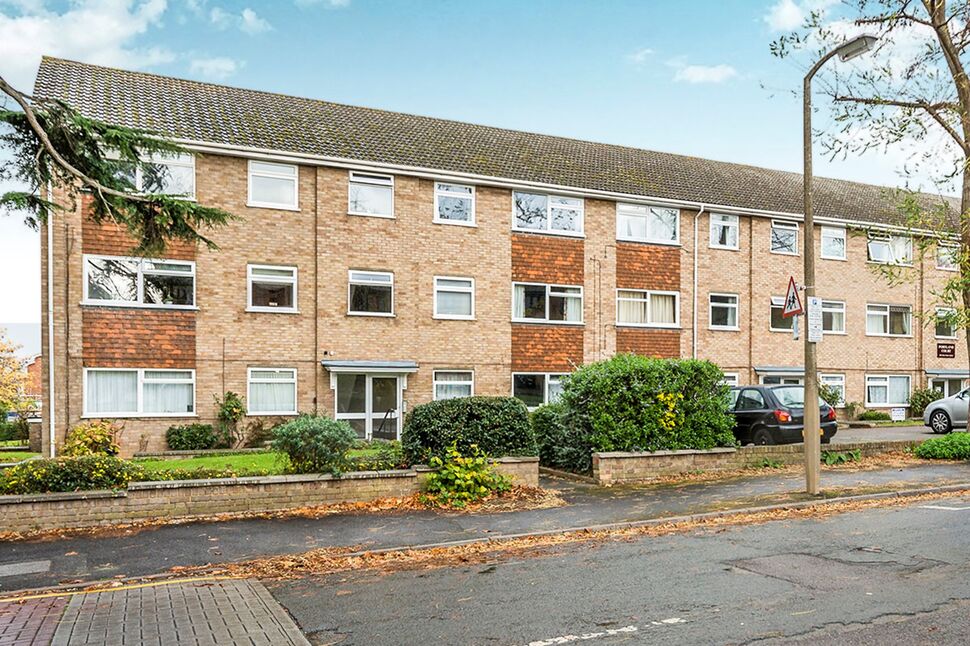 Main image of 2 bedroom  Flat to rent, Grove Road, Sutton, Surrey, SM1