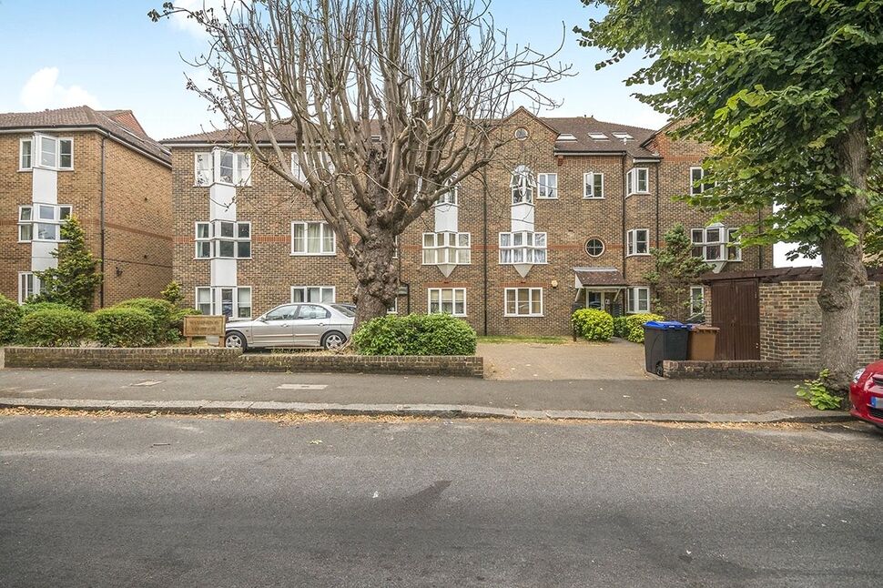 Main image of 2 bedroom  Flat to rent, Overton Road, Sutton, Surrey, SM2