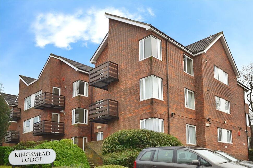 Main image of 2 bedroom  Flat to rent, Kingsmead Lodge, 50 Cedar Road, Sutton, SM2