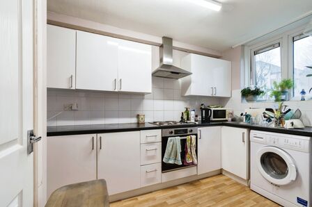 1 bedroom  Flat for sale