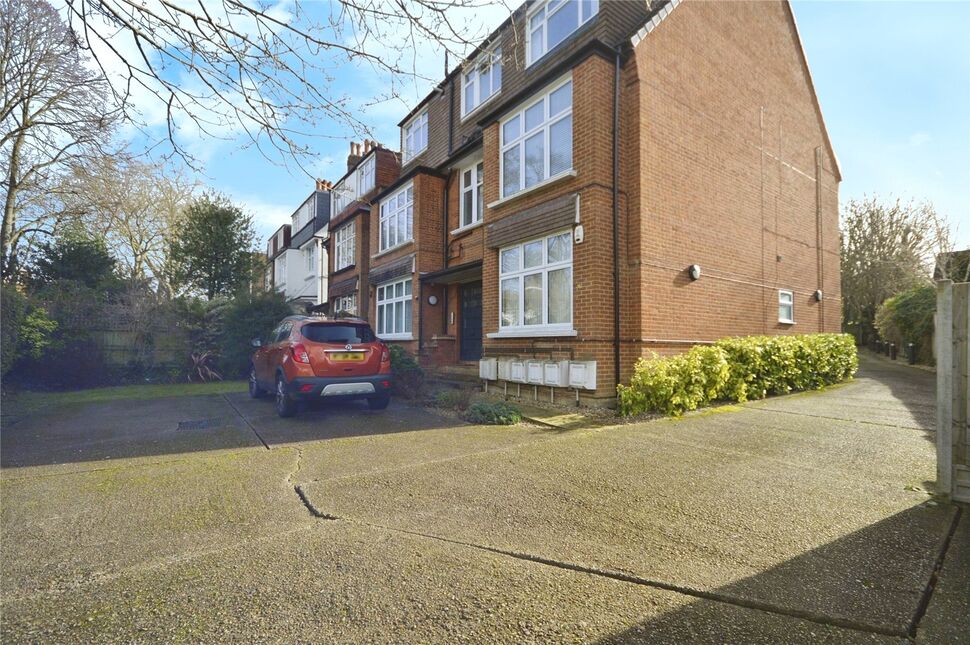 Main image of 1 bedroom  Flat for sale, Albion Road, Sutton, SM2