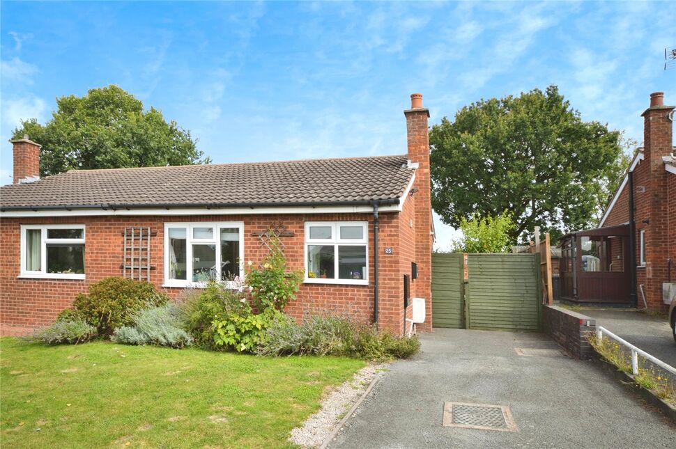 2 bedroom Semi Detached Bungalow for sale