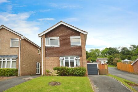 Masefield Avenue, 3 bedroom Detached House for sale, £255,000