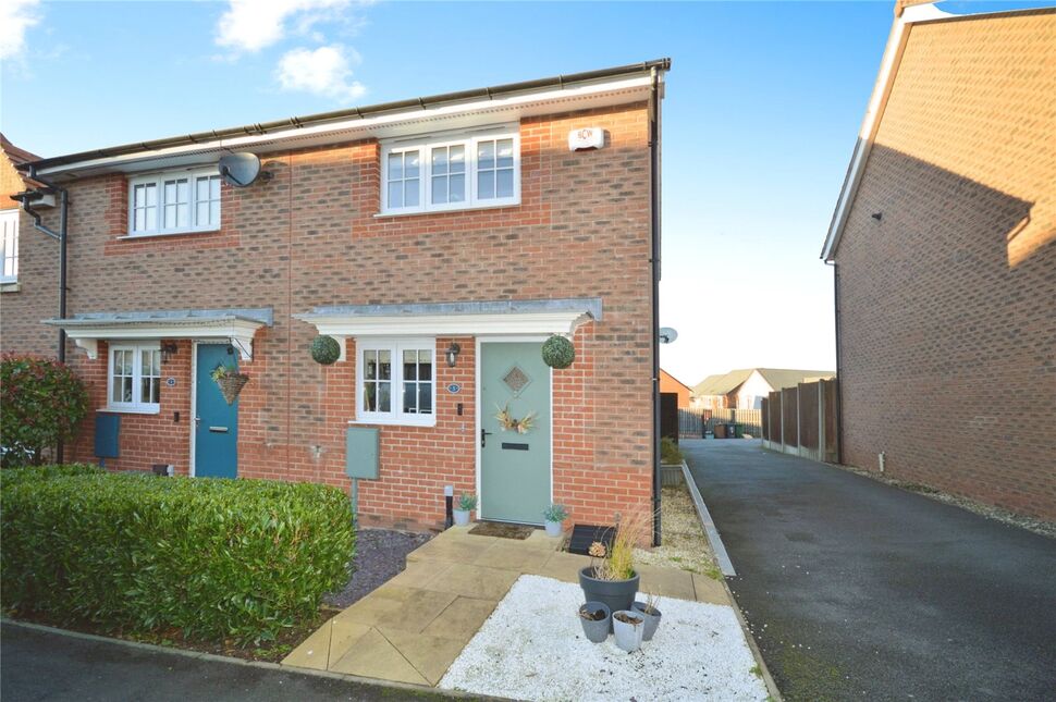 Main image of 2 bedroom End Terrace House for sale, Henley Grove, Church Gresley, Derbyshire, DE11