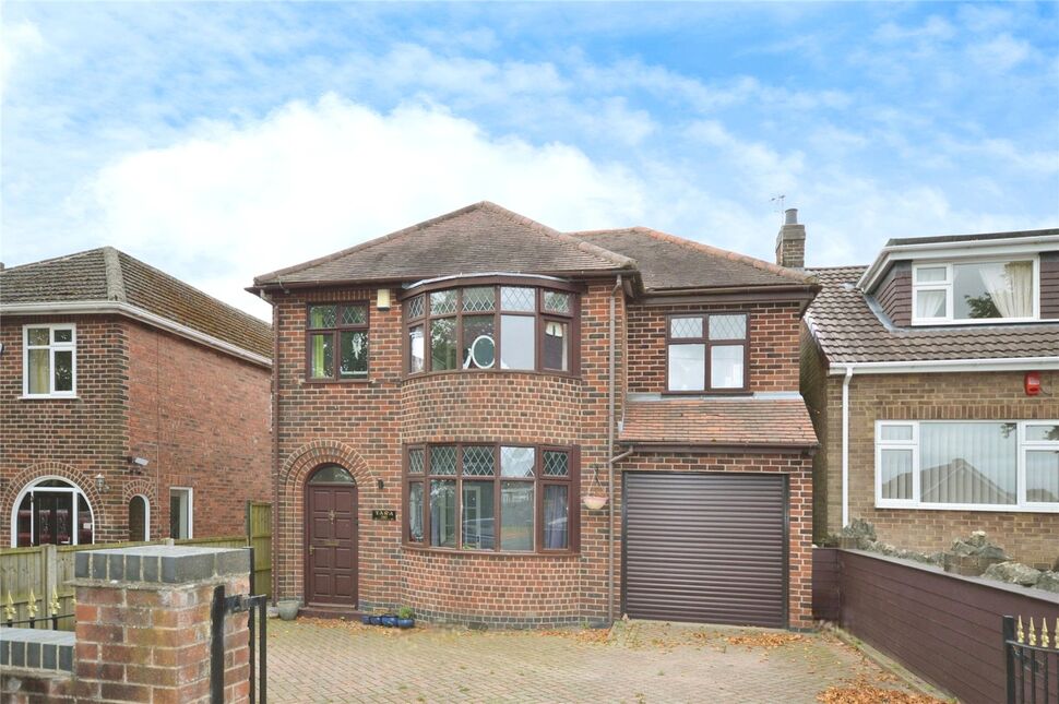 4 bedroom Detached House for sale