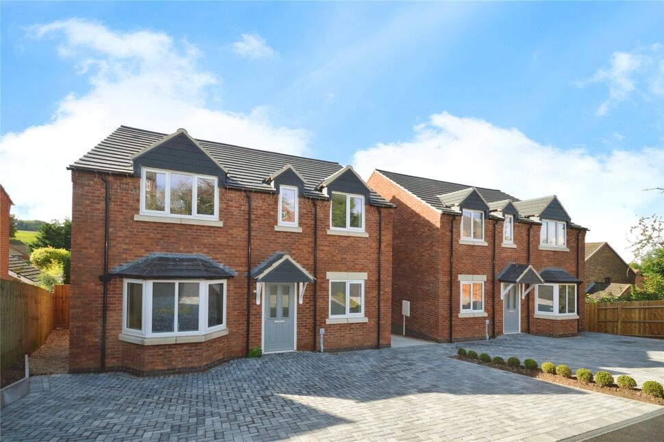 Main image of 4 bedroom Detached House for sale, Mount Pleasant Road, Castle Gresley, Derbyshire, DE11