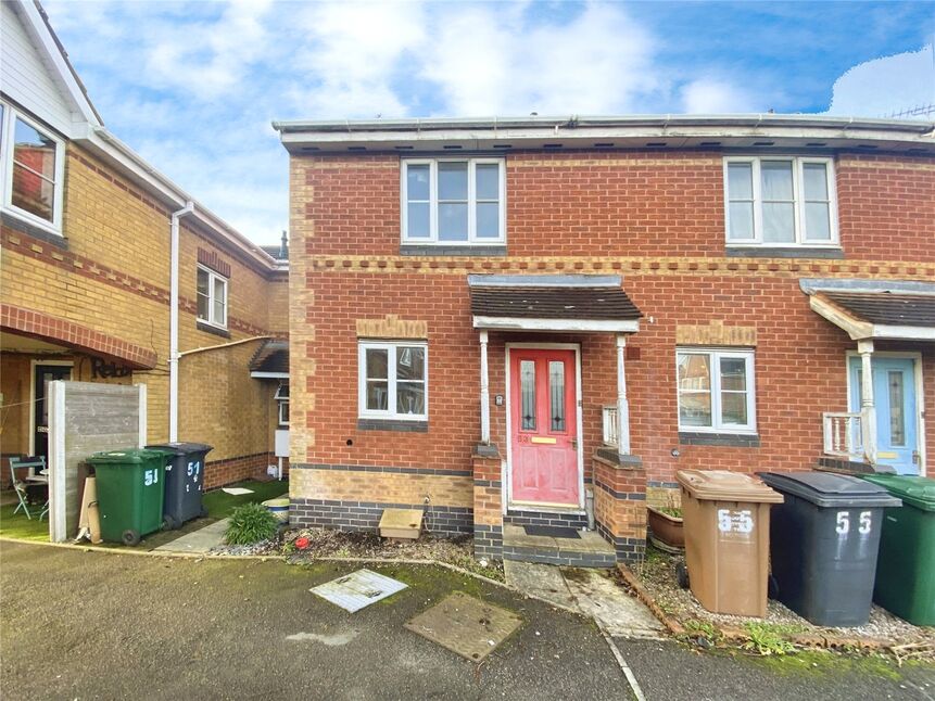 Main image of 2 bedroom Mid Terrace House for sale, Middle Close, Swadlincote, Derbyshire, DE11