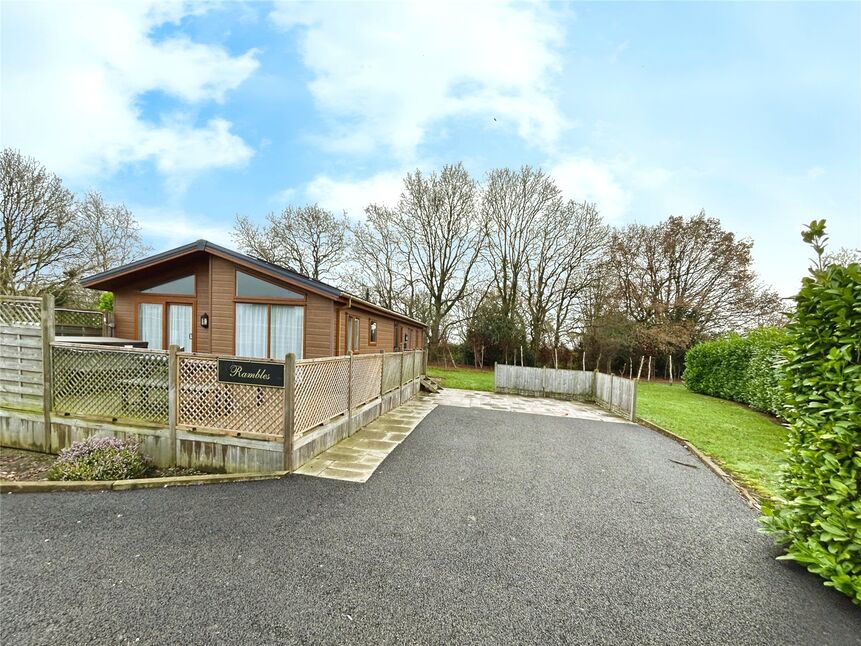 Main image of 3 bedroom Detached Property for sale, Colliery Lane, Linton, Derbyshire, DE12