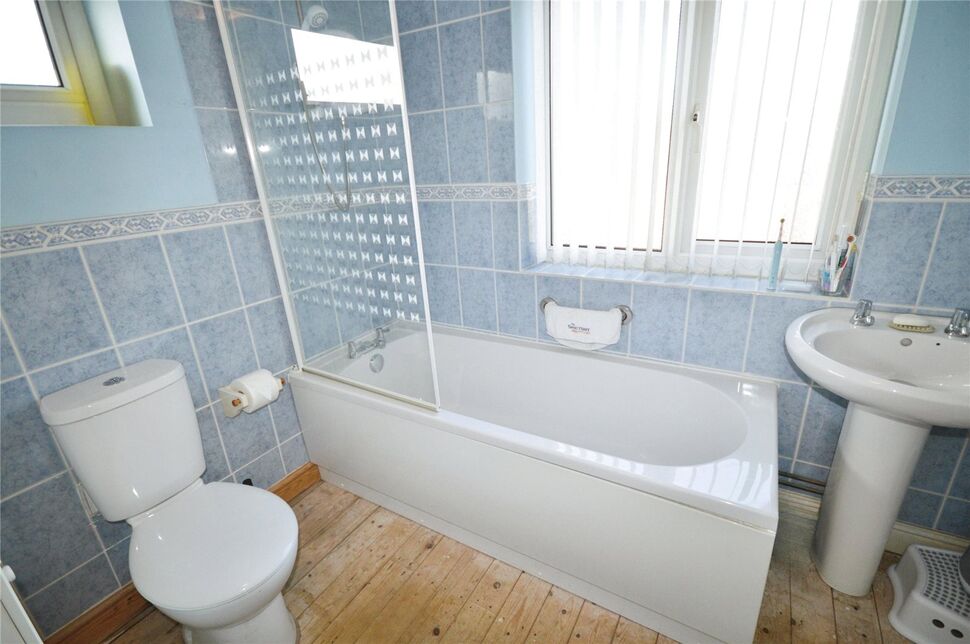 En-Suite Bathroom