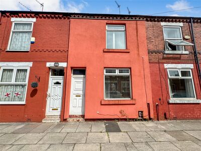 3 bedroom Mid Terrace House to rent