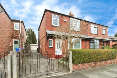 Clarence Road, 3 bedroom Semi Detached House for sale, £300,000