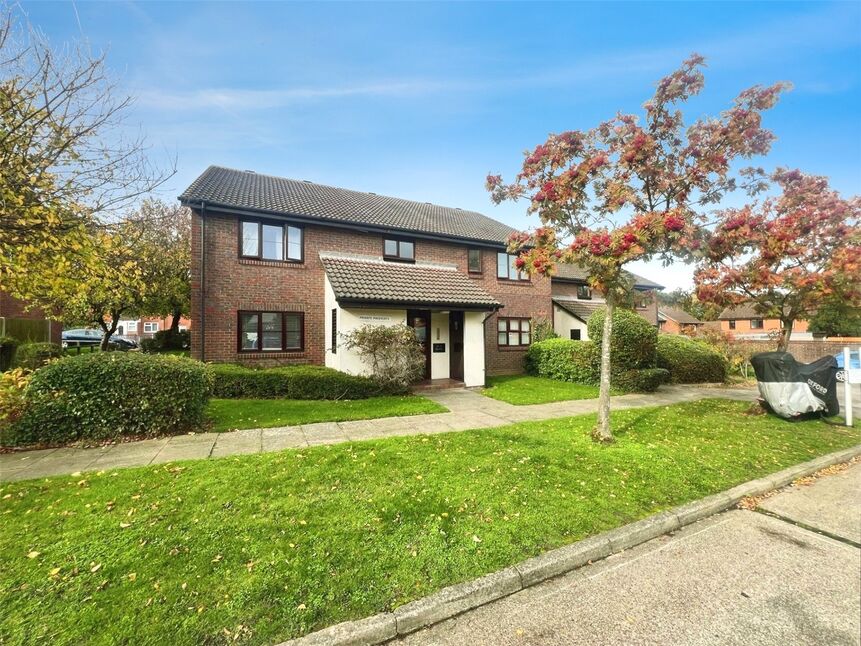 Main image of  Flat for sale, The Oaks, Swanley, Kent, BR8