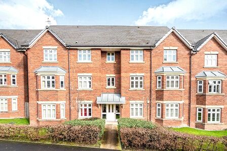 Brattice Drive, 2 bedroom  Flat for sale, £115,000