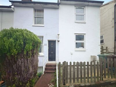 3 bedroom Mid Terrace House to rent