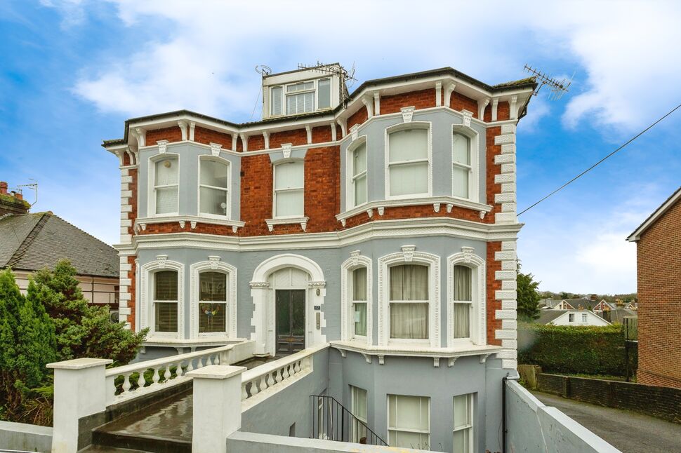 Main image of 1 bedroom  Flat for sale, Woodbury Park Road, Tunbridge Wells, Kent, TN4