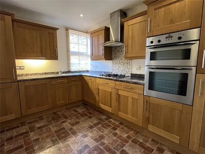 2 bedroom  Flat for sale