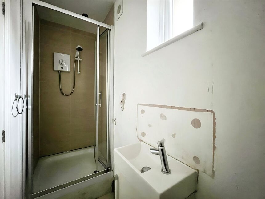 Shower Room WC